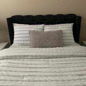 Charter Club grey and white striped seersucker comforter and shams. Size full